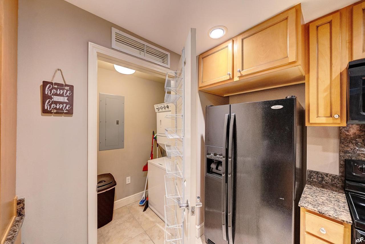 Gorgeous Oceanfront Condo With Bbq Panama City Beach Eksteriør bilde